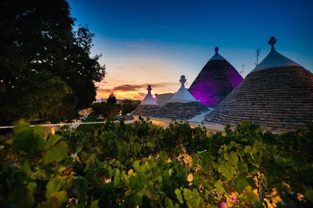 Ml Vacanze In Puglia Trullo Maestro Guest House Alberobello Exterior photo